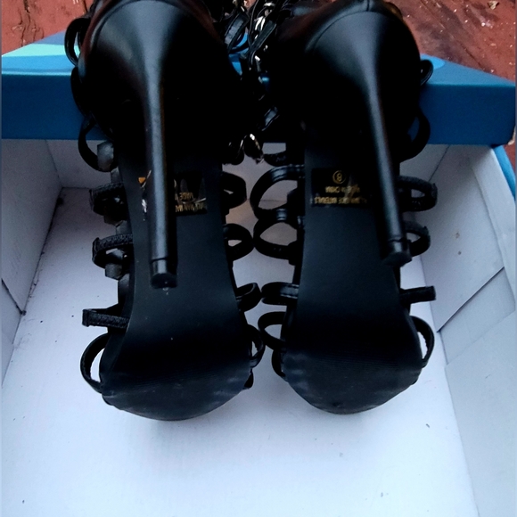 Gladiator Heels - Picture 2 of 4